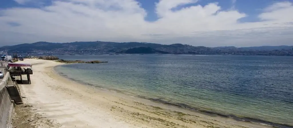 Playa de O Con en Moaña- Cómo llegar, servicios y el tiempo
