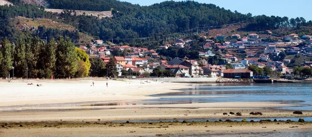 Playa de Río Seco en Moaña: Cómo llegar, servicios y el tiempo