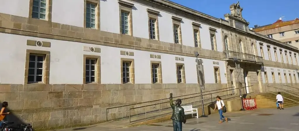 Descubre-la-historia-y-como-llegar-al-Museo-de-Arte-Contemporaneo-de-Vigo